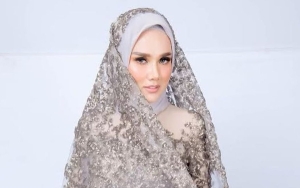 Gaya Mulan Jameela Kenakan Kebaya Singset Tuai Pujian Selangit!