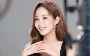 Kedekatan Park Min Young dengan Keluarga Terduga Kekasih Ikut Dibongkar Dispatch