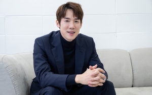 Yoo Yeon Seok Ungkap Kisah Naik Kereta Samping Seorang Wanita yang Tak Mengenalinya