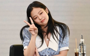 Jennie BLACKPINK Tampil Ceria dan Imut di Event Parfum Hingga Tuai Respons Begini