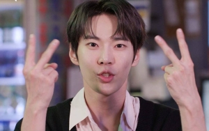 Biasa Serius dan Kalem, Doyoung NCT 127 Tunjukkan Tingkah Kocak Saat Mabuk