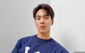 Tengah Wamil, Shownu Monsta X Dirumorkan Pacaran dengan Non-Seleb