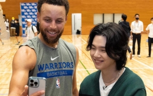 Bisa Capai Ratusan Juta, Suga BTS Dapat Hadiah Spesial dari Stephen Curry