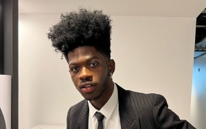 Bikin Geleng-Geleng, Lil Nas X Mendadak Stop Konser & Minta Penonton Nunggu Lantaran Ingin BAB