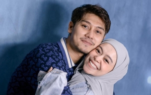 Momen Lesti Kejora Semprot Akun Gosip Demi Bela Rizky Billar Disorot Lagi: Jangan Sok Tahu!