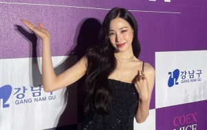 Banjir Pujian, Tiffany SNSD Rela Hujan-Hujanan Tanpa Pelindung di Festival Musik Gangnam 2022