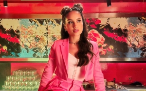 Kecantikan Cinta Laura Pakai Batik Disebut Bak Barbie Hidup Disorot