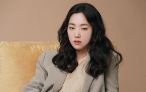 Hijab Friendly, Harga Gaun Jeon Yeo Bin di BIFF 2022 Bikin Syok