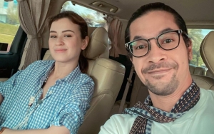 Edward Akbar Tersentuh Saat Pertama Kali Tahu Kimberly Ryder Rajin Salat Karena Alasan Ini