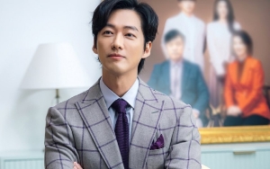 Nam Goong Min Terciduk Nangis di Nikahan Sendiri, Begini Potretnya