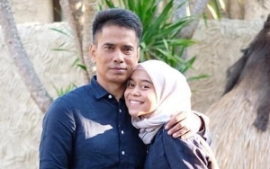 Lesti Kejora Cantik Bercadar Saat Umroh, Body Language Bareng Ayah Dibongkar Pakar Ekspresi