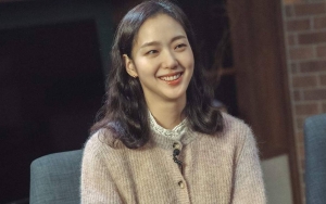 Bikin Tegang, Kim Go Eun Cs Justru Cengengesan Saat Syuting Adegan Mengerikan 'Little Women'