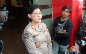 Pemeriksaan Dugaan KDRT, Rizky Billar Datang Diam-Diam Ditemani Pengacara