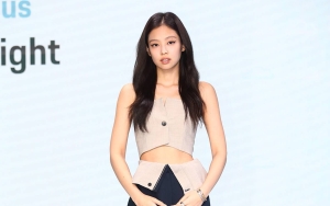 Elegan, Jennie BLACKPINK Ubah Gaya Nyentrik Model untuk Acara Porsche