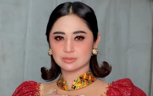 Dewi Persik Ngegas Bantah Nyinyiri Lesti Kejora Soal Keputusan Cabut Laporan