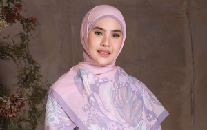 Tradisional, Kartika Putri Sebutkan Alasan Potong Tali Pusar Anak Kedua Pakai Api Lilin