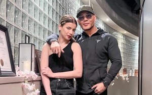 Sabrina Chairunnisa Pamer Dikecup Mesra Suami, Gestur Deddy Corbuzier Disorot