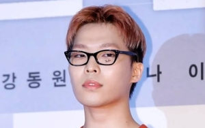 Chanhyuk AKMU Makin 'Bebas' Lakukan Aksi Publik Nyeleneh Bikin Speechless