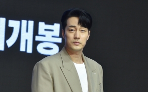 Beda Generasi, So Ji Sub Beber Rasanya Menikahi Istri Yang 17 Tahun Lebih Muda