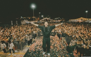 Rizky Febian Sukses Gelar Konser di Malaysia, Penggemar Sebut Ubah Hidupnya
