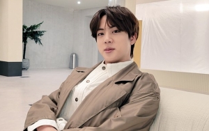Jin BTS Sekakmat Lee Young Ji Saat 'Dinasehati' soal Manggung