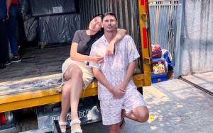 Kecup Mesra Jessica Iskandar Untuk Vincent Verhaag di Momen Anniversary Pertama