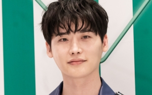 Kelewat Lebar, Bahu Lee Jong Suk Dipuji 'Seluas Samudra Pasifik'