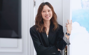 Gong Hyo Jin Perdana Muncul di Event Publik Usai Menikah, Tato Cinta Curi Perhatian