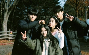 Byeon Woo Seok Disindir Kim Yoo Jung Cs Ingkar Janji di Syuting Perdana '20th Century Girl'
