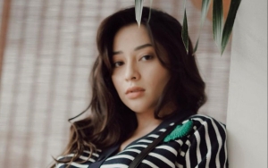 Nikita Willy Tampil Elegan Kenakan Busana Desainer Ternama, Tas Mungil Ikut Bikin Salfok