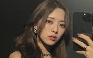 Yuna ITZY Banjir Pujian Tampil Sederhana di Bandara