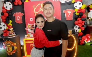 Momen Krisdayanti Peluk Erat Azriel Hermansyah Bikin Haru: Katanya Mau Pamit