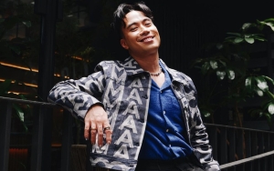 Vidi Aldiano Luangkan Waktu Untuk Nonton 'Perfect Strangers': Bagus Banget!