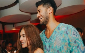 Makin Uwu, Gaya Liburan Wulan Guritno Dan Pacar Berondong Di Eropa Disorot