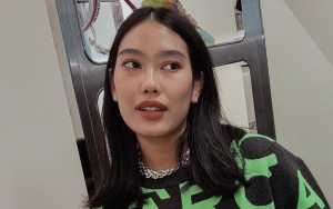 Alika Islamadina Pajang Foto Super Gemas Usai Melahirkan Putri Pertama