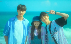 Keceplosan Bilang Suka, Byeon Woo Seok Cemburui Kedekatan Park Jung Woo & Kim Yoo Jung