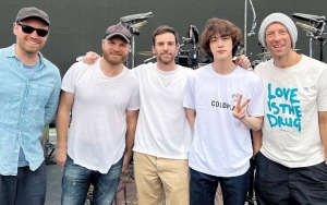 Curhat Soal Wamil, Kedekatan Jin BTS dan Chris Martin Coldplay Makin Terungkap