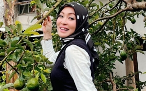 Angelina Sondakh Unggah Foto Jenazah Ayah dalam Peti Seraya Ucap Janji