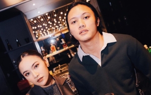 Mahalini Unggah Foto Mesra, Rizky Febian Lebih Curi Perhatian Dengan Tampilan Rambut Gondrong