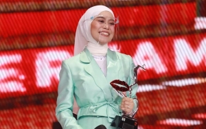 Lesti Kejora Menang Penghargaan di 'IDA Awards' 2022