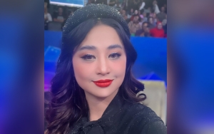 Dewi Persik Nangis Hingga Mata Bengkak Usai Haters yang Dilaporkan Alami Kecelakaan