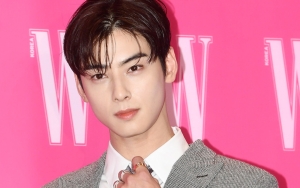 Cha Eunwoo ASTRO Terciduk Nangis Saat Nonton Film 'Decibel'