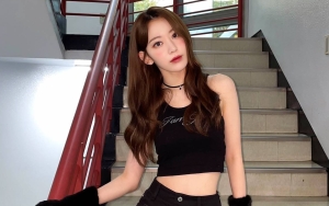 Sakura Miyawaki LE SSERAFIM Jualan Roti Ikan di Pinggir Jalan Tuai Respons Kagum