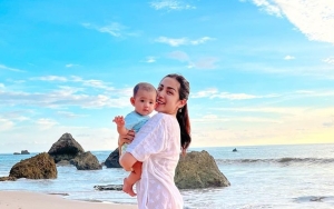 Belum Genap Enam Bulan, Jessica Iskandar Sudah Beri MPASI ke Baby Don