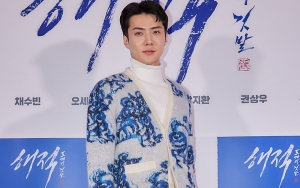 Bikin Takjub, Sehun EXO Gercep Tolong Penggemar yang Jatuh