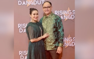 Iis Dahlia Klarifikasi Isu Pernah Pergoki Suami dengan Pramugari di Hotel