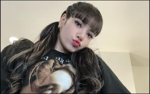 Bikin Heboh, Lisa BLACKPINK Pamer Makan Gorengan Hingga Kue Mirip Apem