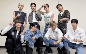 Hyunjin Cs Kena Angin Jakarta, Stray Kids Tampil Beda Setibanya di Indonesia