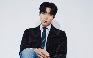 Ryu Jun Yeol Berlinang Air Mata di Konferensi Pers Film Terbaru