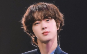 Jin BTS Bongkar Awal Collab dengan Coldplay Lewat Cerita Penuh Pujian
